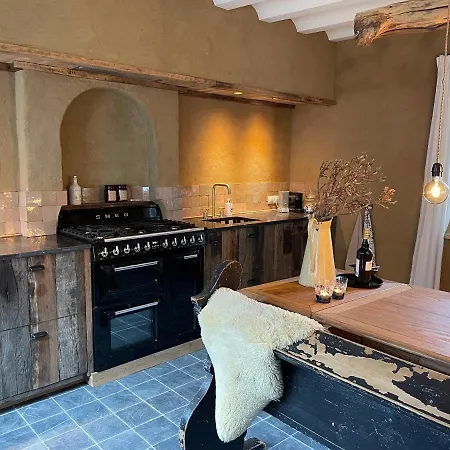 Holiday home Vakantiewoning Hof7tien90 *